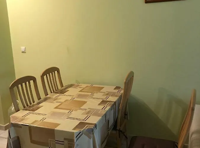 Nikea 09 アパート ゴールデンサンド